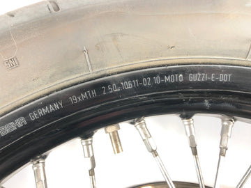 Moto Guzzi Stelvio 1200 8V [2011] - Vista detalhada da roda dianteira