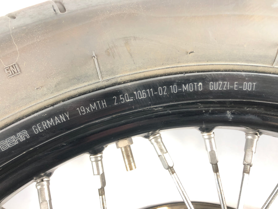 Moto Guzzi Stelvio 1200 8V [2011] - Vista detalhada da roda dianteira