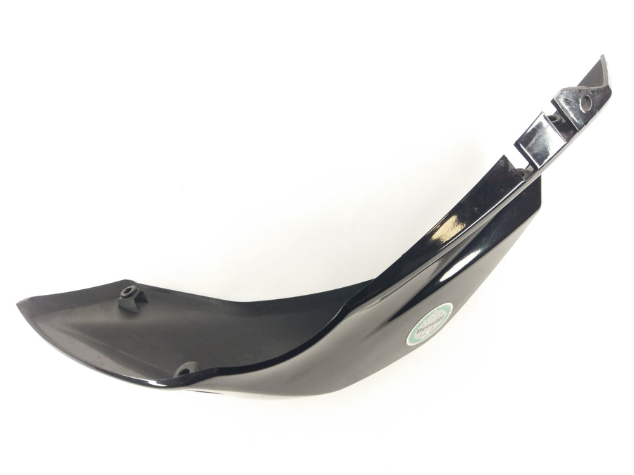 Benelli TNT 1130 Sport [2002] - Tampa do tanque no revestimento do tanque direito