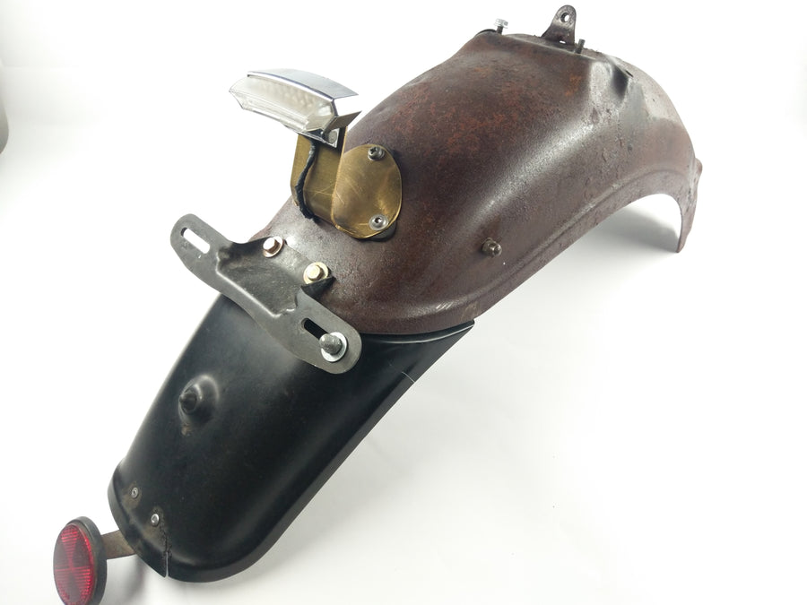 Yamaha XV 1100 - Óptica de ferrugem da tampa traseira da roda traseira