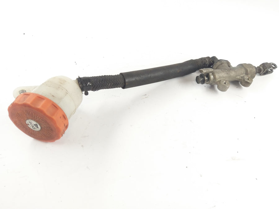 Honda CBR 1000 F SC24 [1991] - Bomba de freio na parte traseira com recipiente de compensação