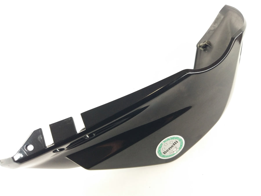 Benelli TNT 1130 Sport [2002] - Tampa do tanque no revestimento do tanque esquerdo
