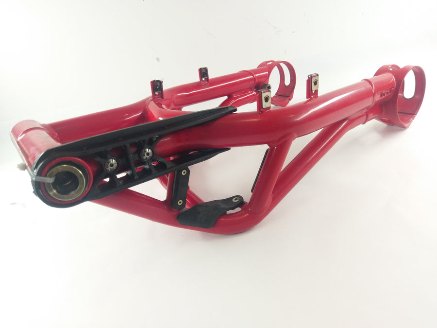 Benelli TNT 1130 Sport [2002] - balanço da roda traseira sufocada