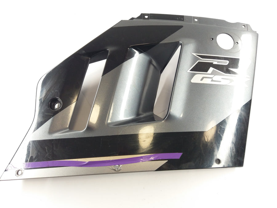Suzuki GSXR 1100 GV73A [1992] - revestimento lateral no canto superior direito
