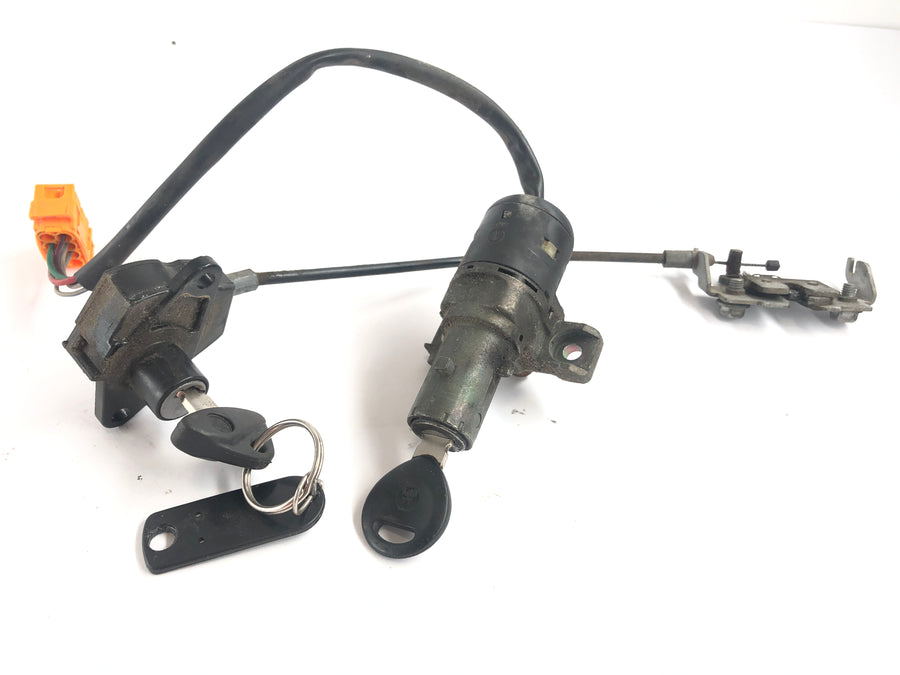 BMW C1 125 [2001] - Locksmith Ignition Lock Tank Lock