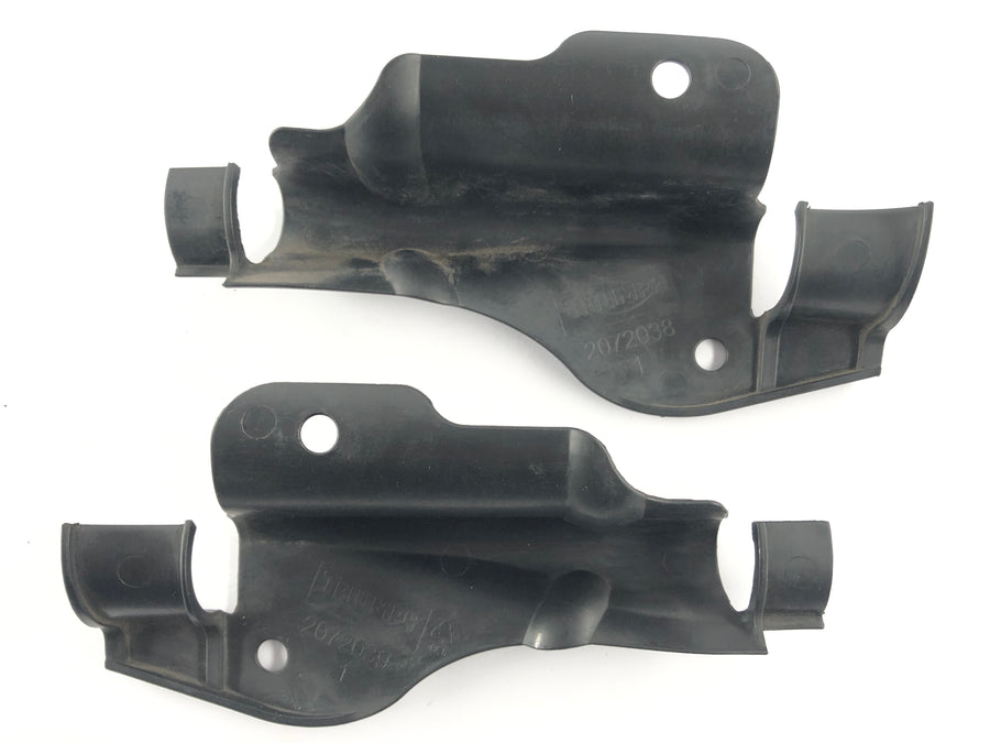 Triumph Speed ​​Triple 1050 515nj [2006] - revestimento da moldura da cabeça da direção cover revestimento