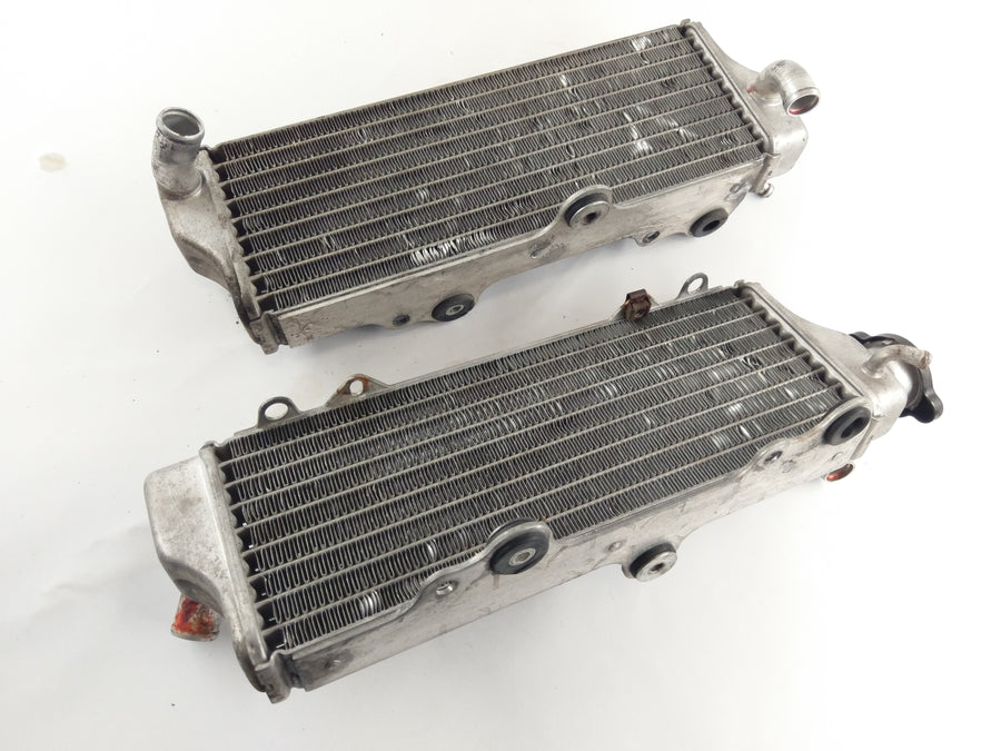 Husqvarna te 570 H6 [2002] - Casal mais frio da água esquerda e direita