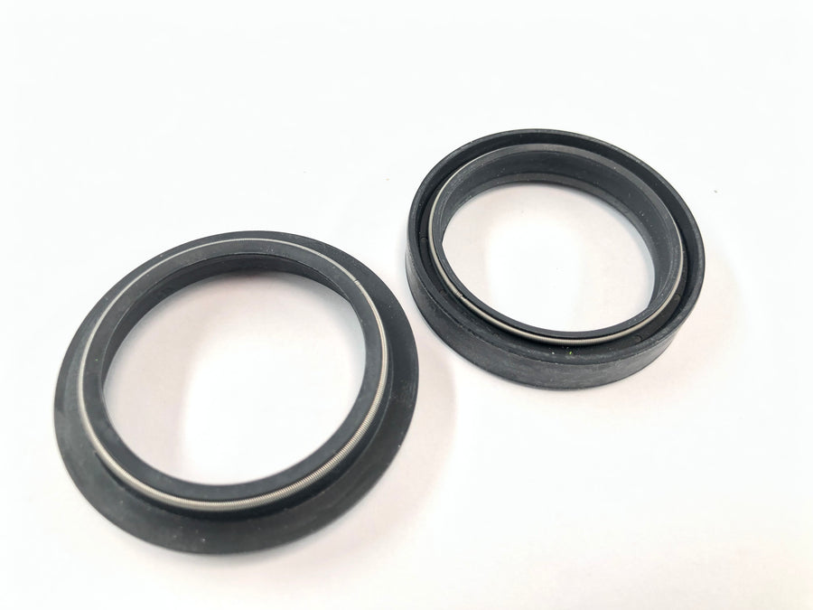 Triumph Tiger 900 Rally TIG900 [SKF] - Conjunto de vedação de garfo com tampa contra poeira